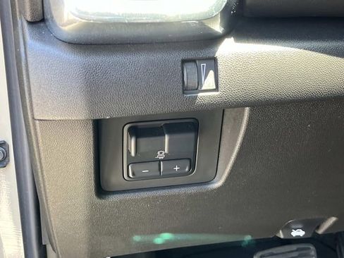 Used 2023 GMC Canyon Elevation w/ Convenience Package RWD image 28