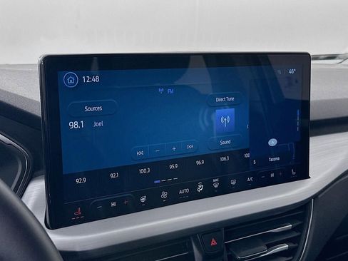 Used 2025 Ford Escape Platinum image 18