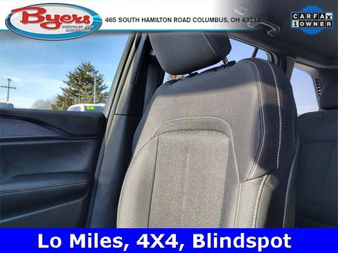 Used 2024 Jeep Grand Cherokee Laredo image 28