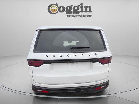 Used 2024 Jeep Wagoneer Series II image 9