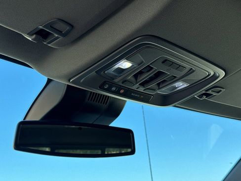 Used 2026 GMC Sierra 1500 SLT w/ SLT Premium Plus Package image 28