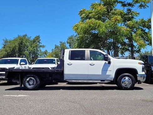 Used 2024 Chevrolet Silverado 3500 LT w/ Convenience Package AWD/4WD image 5