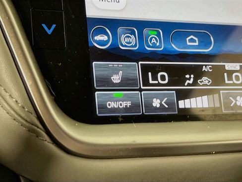 Used 2024 Subaru Outback Premium AWD/4WD image 20
