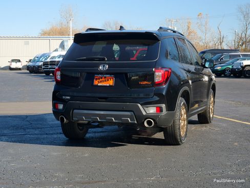 Used 2023 Honda Passport TrailSport image 12