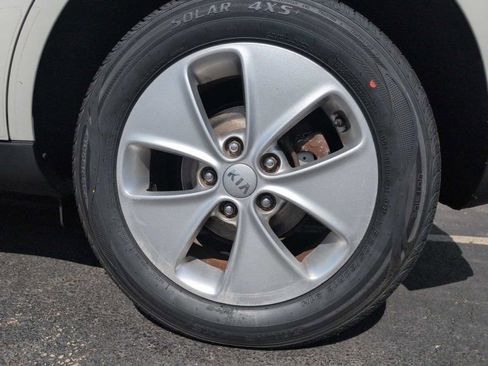 Used 2014 Kia Soul FWD image 34