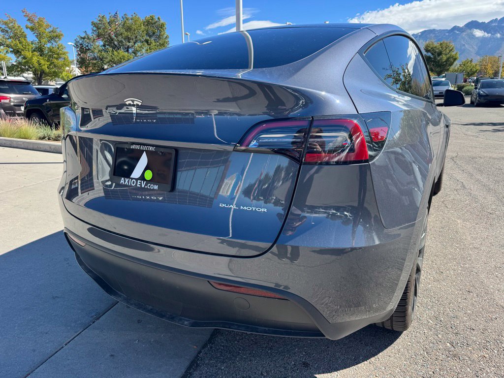 Used 2023 Tesla Model Y Long Range AWD/4WD image 8