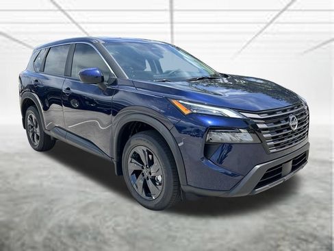 New 2026 Nissan Rogue SV FWD image 3