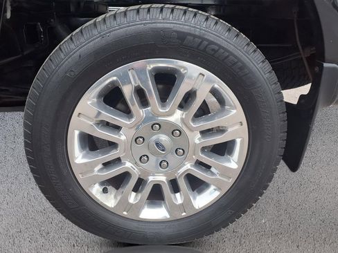 Used 2014 Ford F150 Platinum image 36