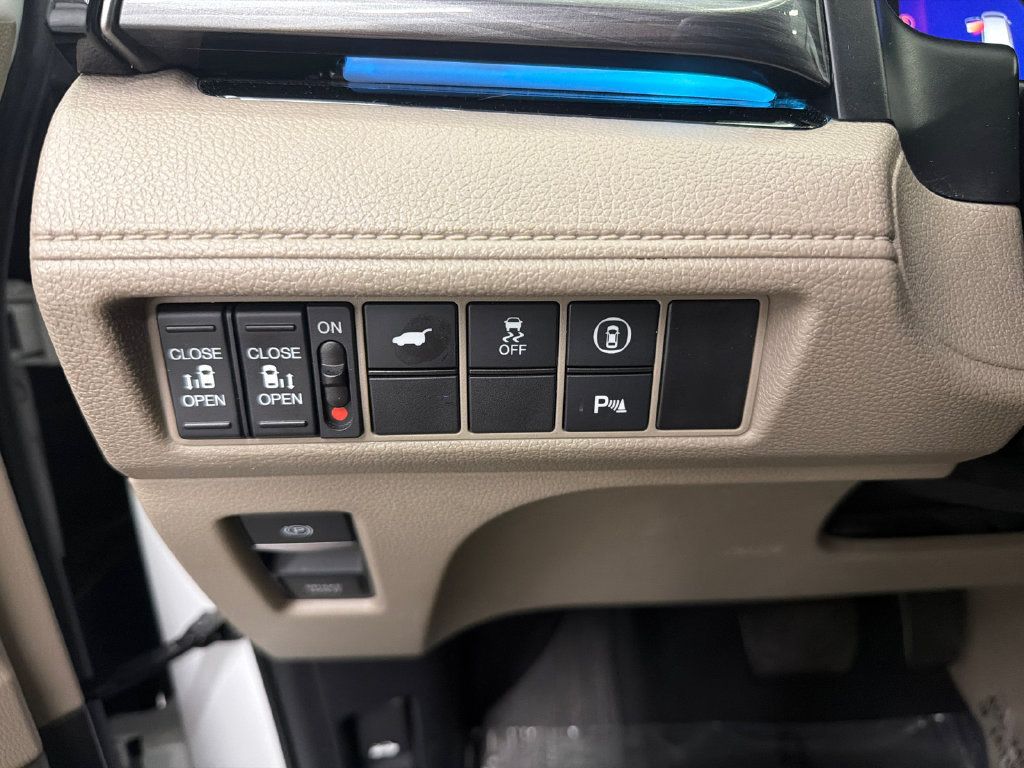 Used 2022 Honda Odyssey Elite image 34