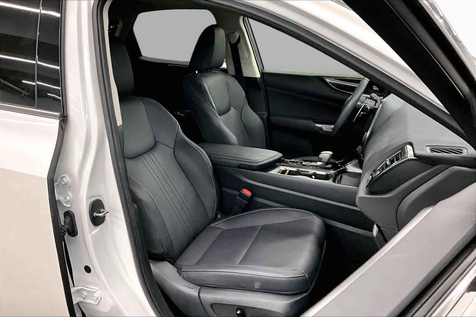 Used 2024 Lexus NX 250 FWD image 8