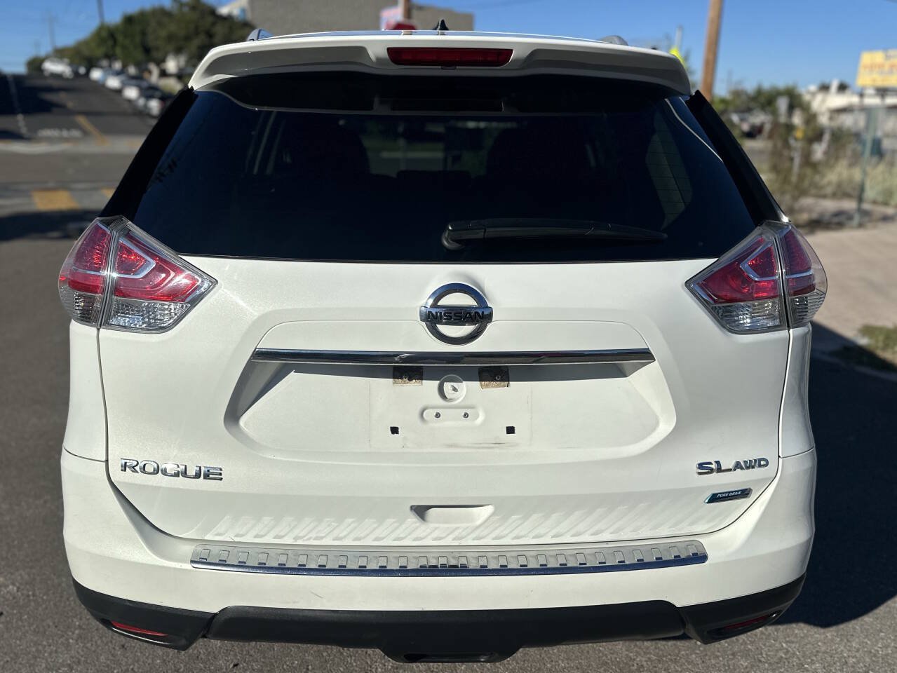 Used 2014 Nissan Rogue SL w/ SL Premium Package AWD/4WD image 5