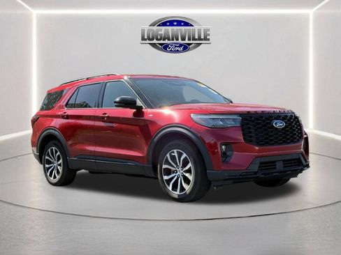 Used 2025 Ford Explorer ST-Line image 1