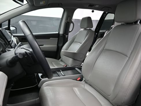 Used 2020 Honda Odyssey EX-L image 16