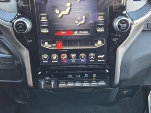 Used 2019 RAM 3500 Laramie image 19