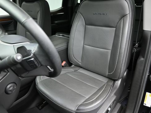Used 2023 GMC Sierra 1500 Denali w/ Denali Reserve Package AWD/4WD image 21