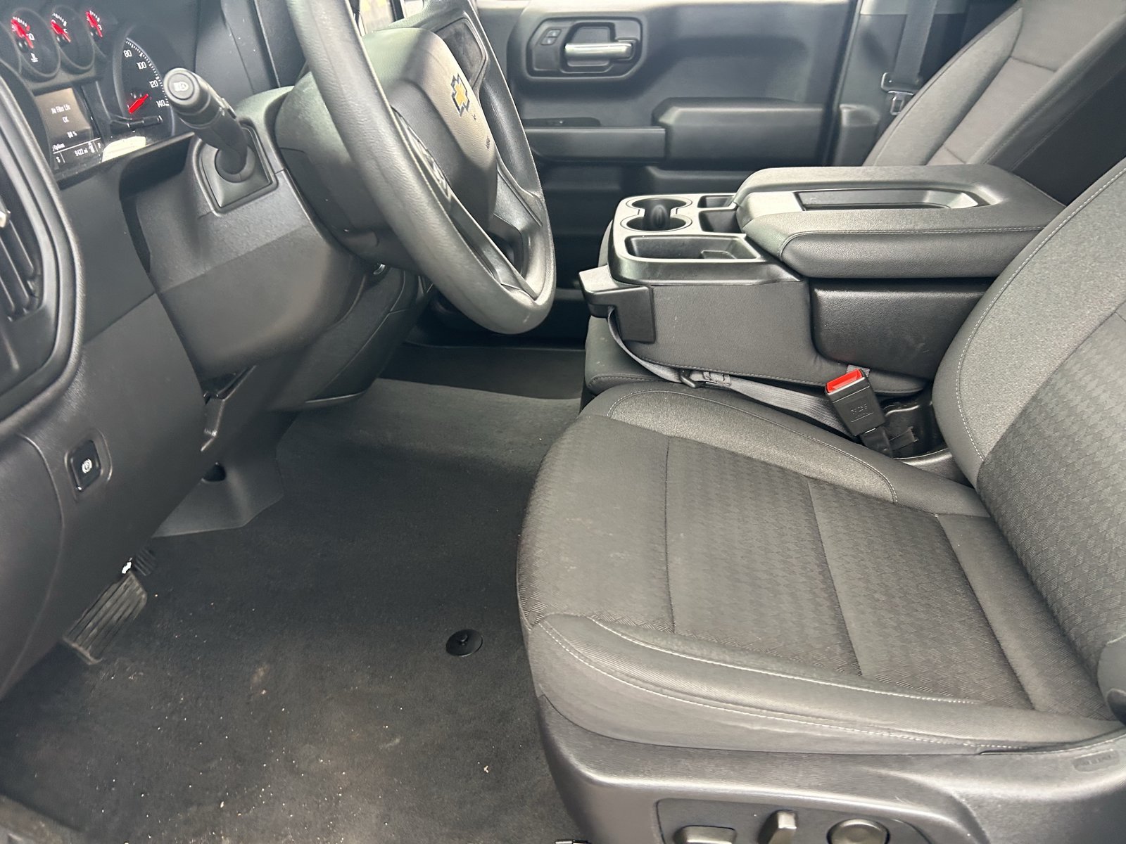 Used 2026 Chevrolet Silverado 1500 Custom w/ Turbomax Blackout Package RWD image 13
