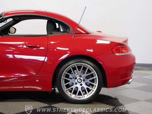 Used 2013 BMW Z4 sDrive35i RWD image 25