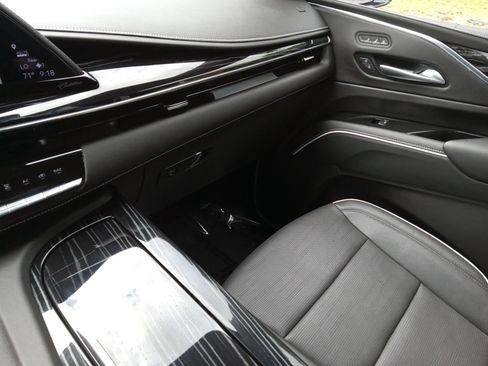 Used 2023 Cadillac Escalade Sport w/ LPO, ONYX Package AWD/4WD image 20
