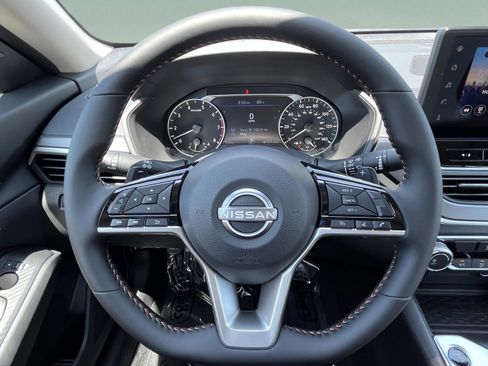 New 2026 Nissan Altima 2.5 SR FWD image 25