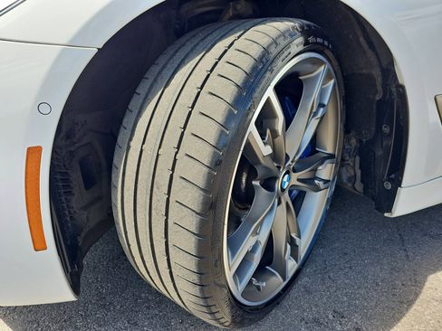 Used 2019 BMW M550i xDrive w/ Premium Package image 32