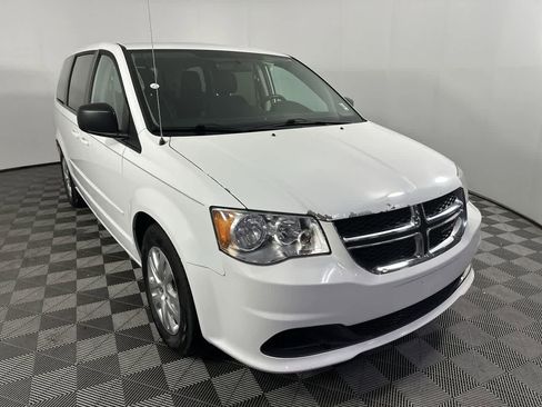 Used 2017 Dodge Grand Caravan SE w/ Power Window Group image 2