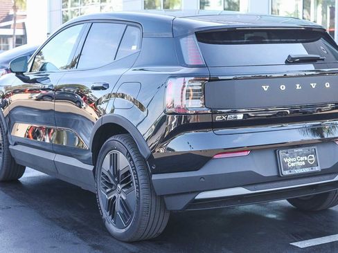 New 2026 Volvo EX30 Cross Country Ultra w/ Protection Package Premier image 8