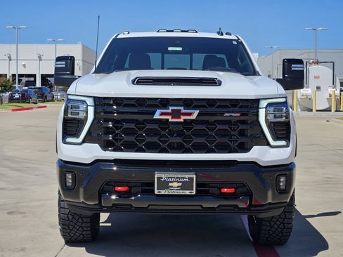 New 2026 Chevrolet Silverado 2500 ZR2 AWD/4WD image 6