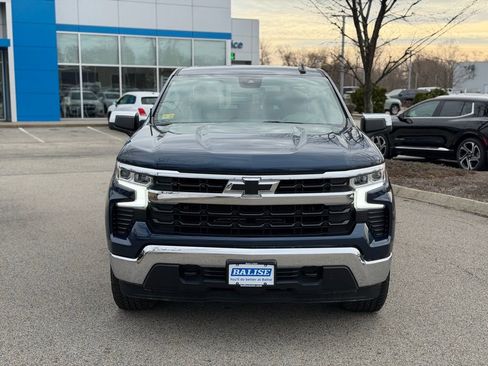 Used 2022 Chevrolet Silverado 1500 LT image 2