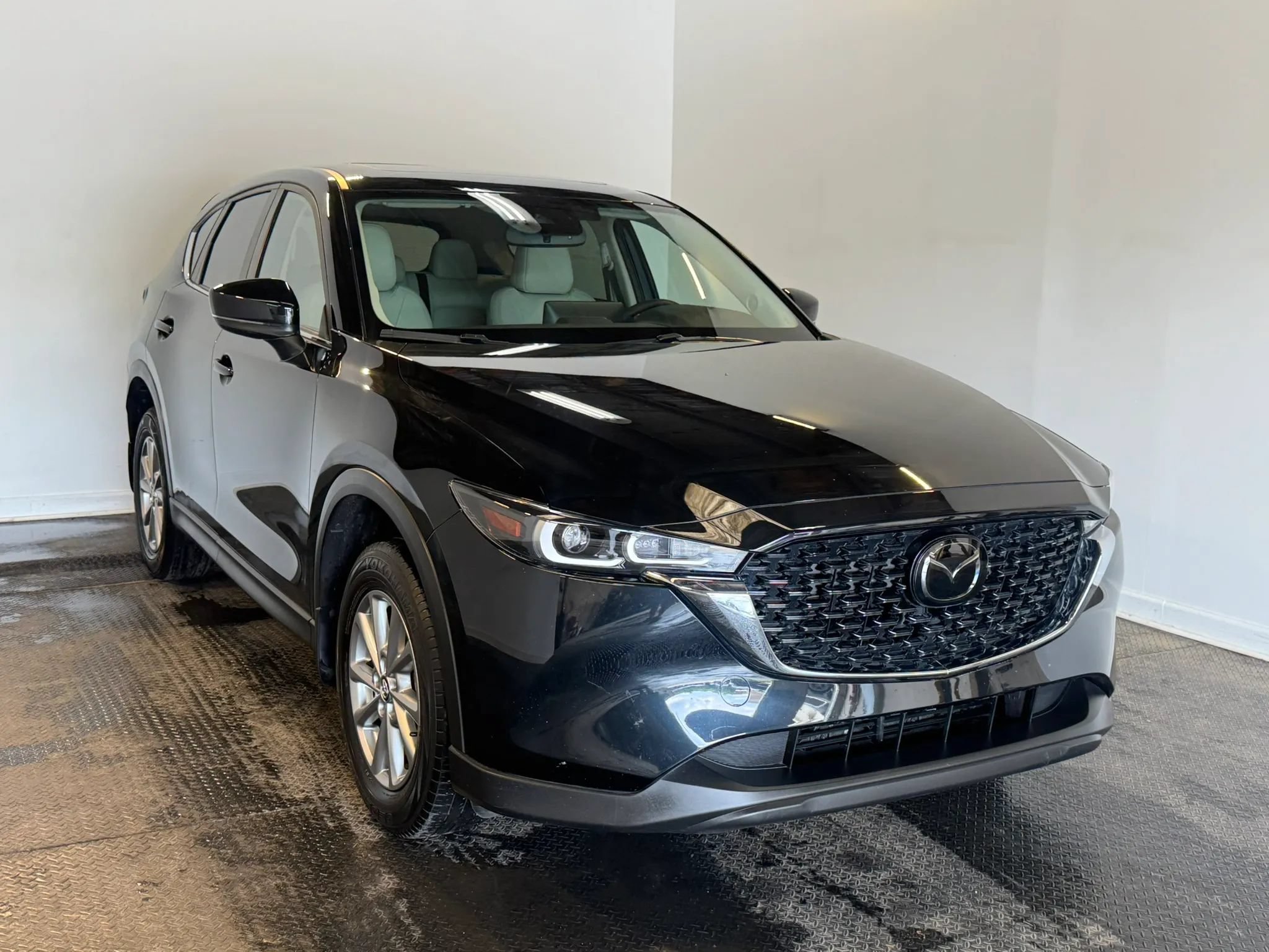 Used 2023 MAZDA CX-5 AWD 2.5 S image 3
