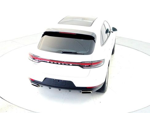 Used 2021 Porsche Macan image 17