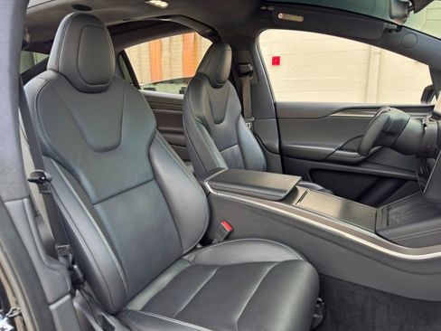 Used 2022 Tesla Model X Plaid AWD/4WD image 39