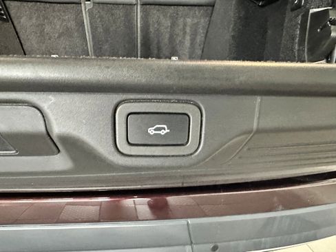 Used 2020 Land Rover Range Rover HSE image 37