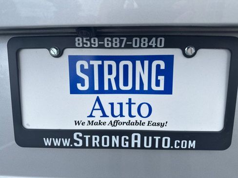 Used 2008 Toyota Prius Touring FWD image 15