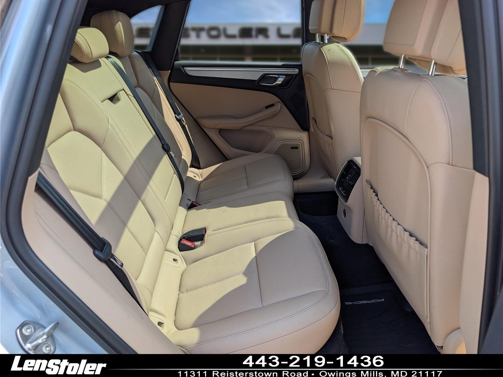 Used 2024 Porsche Macan AWD/4WD image 12