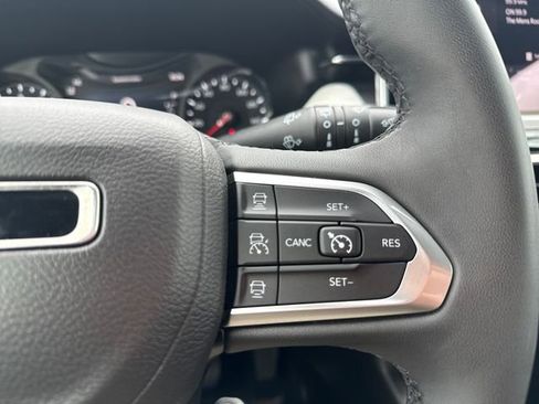 Used 2024 Jeep Compass Limited AWD/4WD image 29