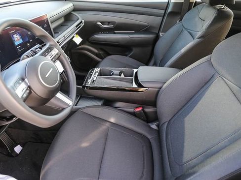 New 2026 Hyundai Tucson Blue SE image 19