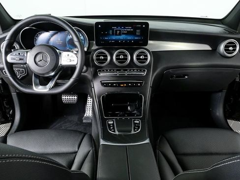 Used 2022 Mercedes-Benz GLC 300 4MATIC Coupe image 17