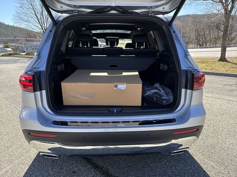 New 2025 Mercedes-Benz GLB 250 250 4MATIC image 12