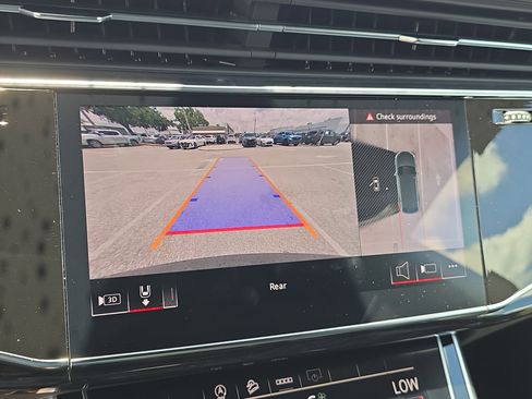 New 2025 Audi Q8 Premium Plus image 24