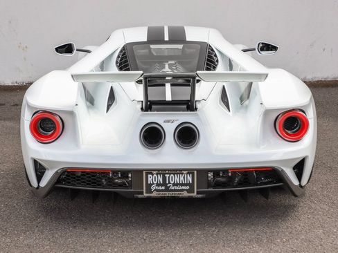 Used 2017 Ford GT RWD image 11