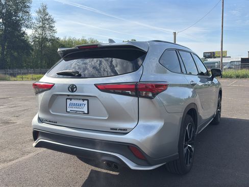 Used 2021 Toyota Highlander XSE AWD/4WD image 24