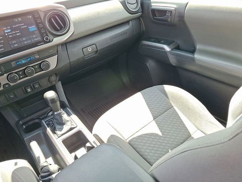 Used 2023 Toyota Tacoma SR5 AWD/4WD image 16
