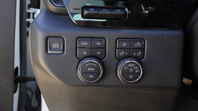 Used 2024 Chevrolet Silverado 1500 ZR2 w/ Technology Package AWD/4WD image 23