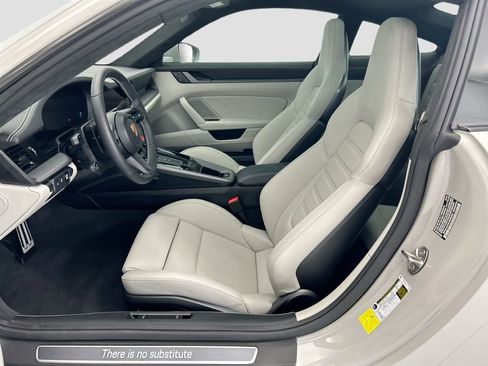 Used 2026 Porsche 911 Carrera image 18