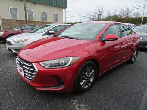 Used 2018 Hyundai Elantra SEL image 1