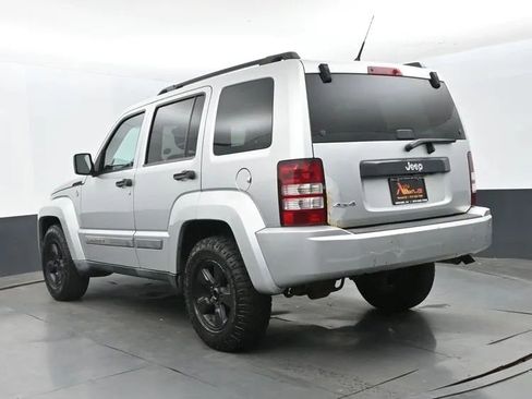 Used 2011 Jeep Liberty Sport w/ Popular Equipment Group AWD/4WD image 9