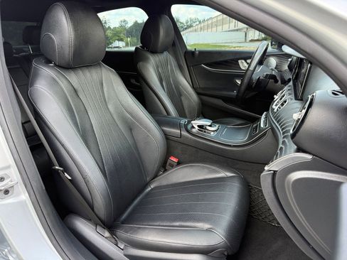Used 2019 Mercedes-Benz E 300 4MATIC image 39