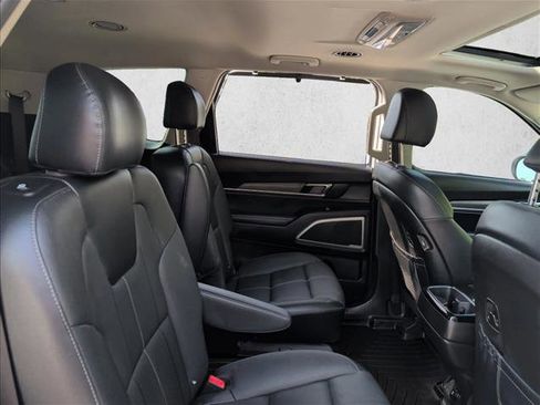 Used 2022 Kia Telluride EX w/ EX Premium Package AWD/4WD image 21