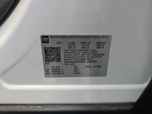 Used 2024 GMC Terrain SLT image 33