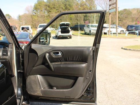 Used 2021 Nissan Armada SV RWD image 15